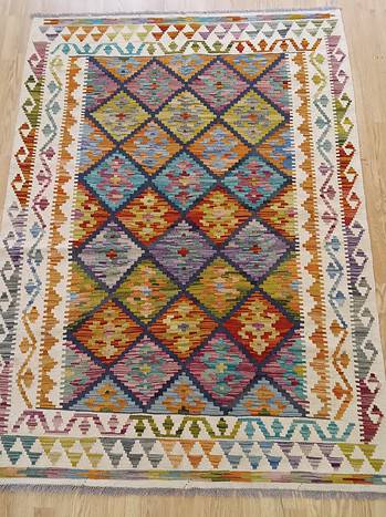 Afghan Kundoz Kilim