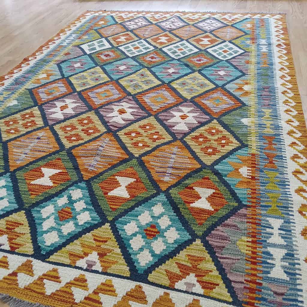 Afghan Kundoz Kilim